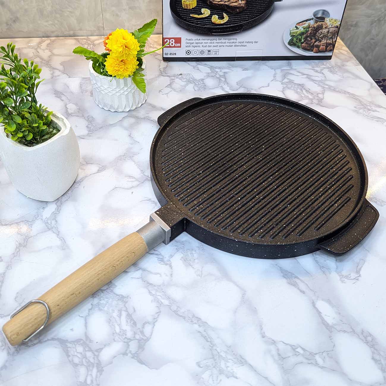 طقم كامل فيه كل الأواني الضرورية (11) قطعة + هدايا مجانية (01)